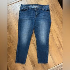 Old navy super skinny jeans - size 16
